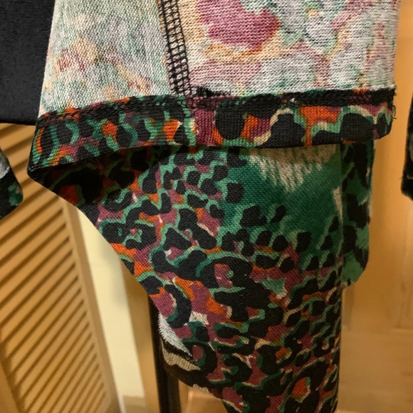 One world multi color jacket NWT - Picture 6 of 10